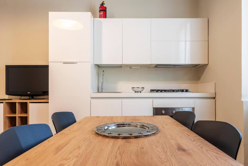 Da Giuliana - Moderno Bilocale Lägenhet Milano Exteriör bild